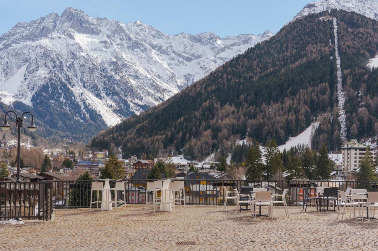 Hotel Garni Cristallo Ponte Di Legno Exterior photo