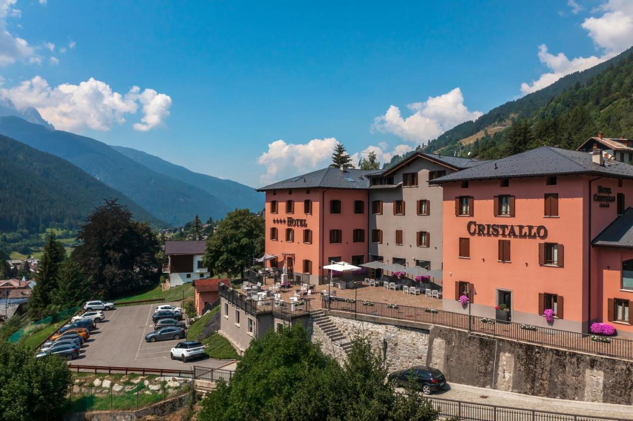 Hotel Garni Cristallo Ponte Di Legno Exterior photo